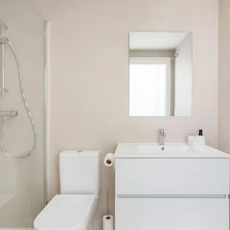 2 Montana - Available For Long Apartman *